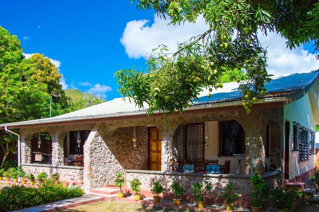 Seashell Self Catering Villa Grand Anse  Rom bilde